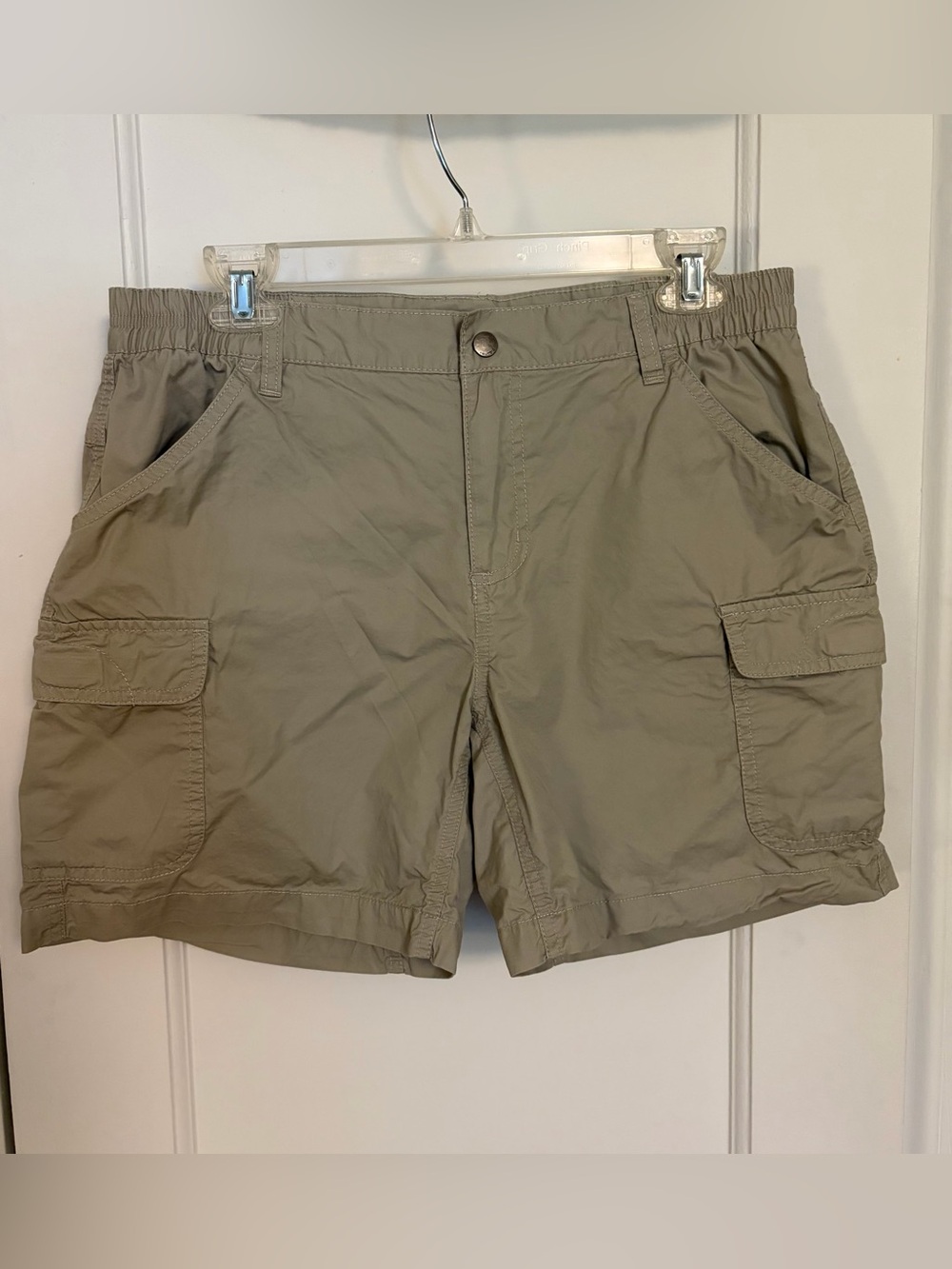 Columbia Women's Hiking/Camping Shorts in Khaki - Elastic Waist Utility Style
